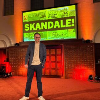 KAFE K |  «100 år med politiske skandaler» – et foredrag av statsviter Kim Arne Hammerstad